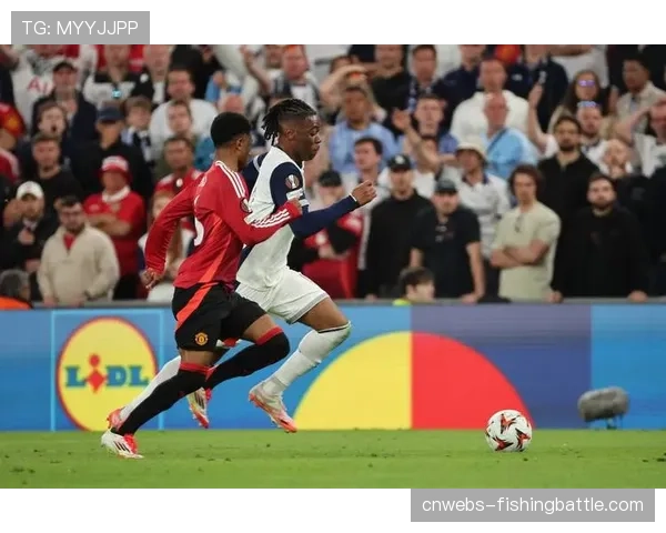 事件通讯：回顾托特纳姆热刺如何通过三次不同的定位球方式攻破对手球门